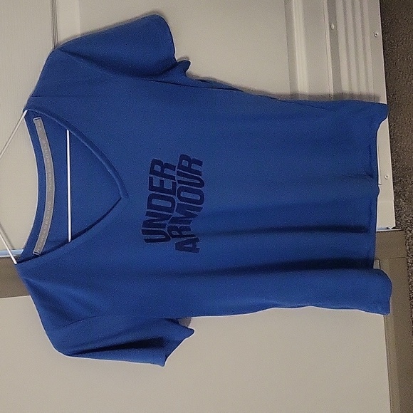 Under Armour Shirt - Picture 1 of 3
